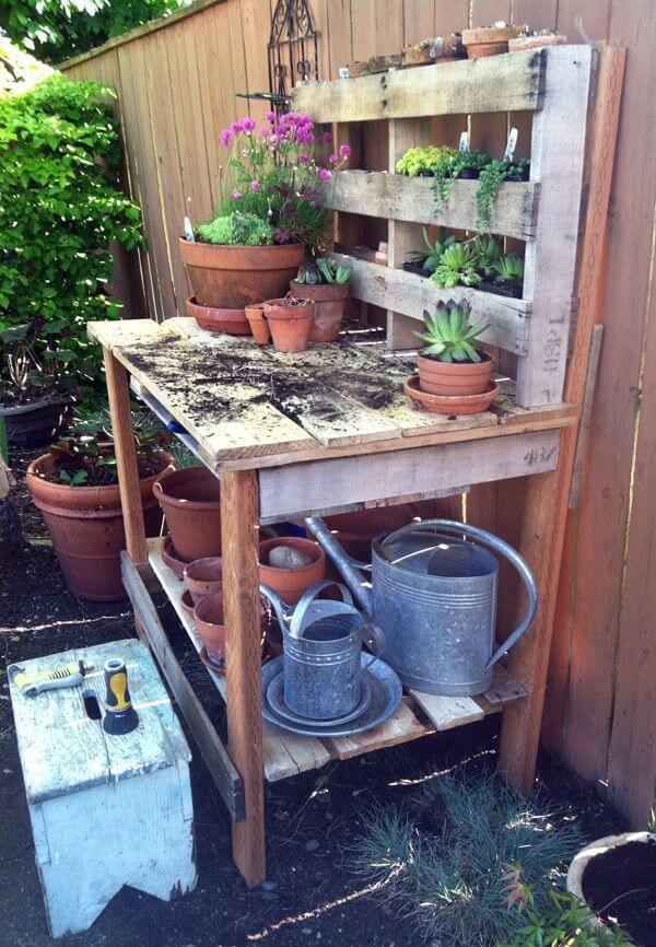 Pallet Projects for Your Garden: Check out these 30 Clever DIY Pallet Ideas on Worthminer.com