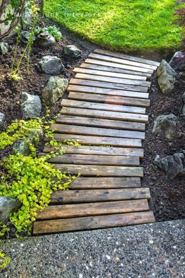 Pallet Projects for Your Garden: Check out these 30 Clever DIY Pallet Ideas on Worthminer.com