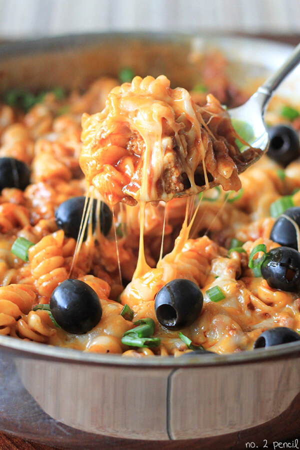 One-Pan Enchilada Pasta and more on @worthminer