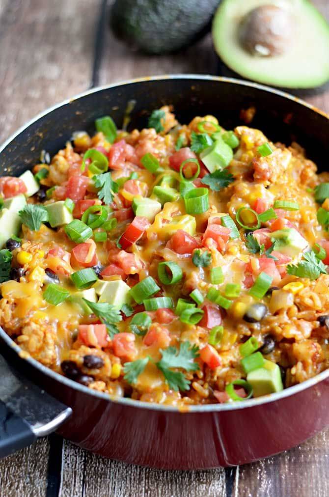 One Pot Cheesy Chicken Taco Rice and more on @worthminer