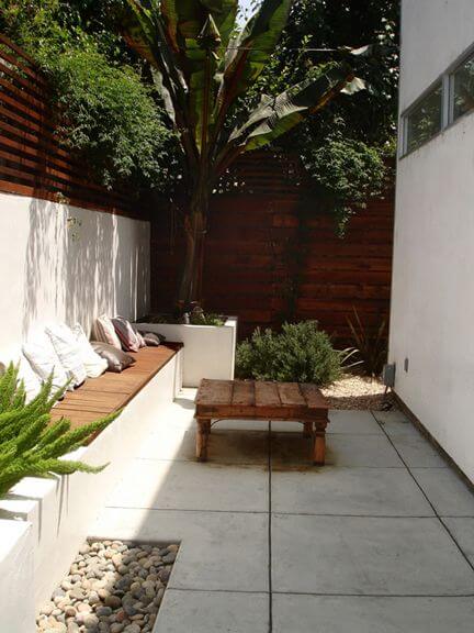 Small Backyard Home Design Idea
